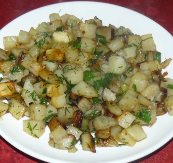 Жареная картошка с баклажанами
