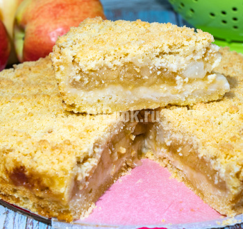 Ленивый яблочный пирог с цедрой лимона в духовке