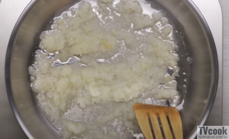 Сациви с курицей по-грузински.