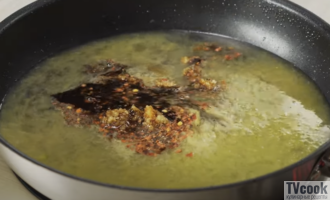 Курица с брокколи в апельсиновом чили-соусе