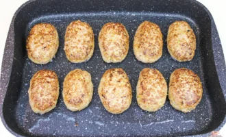 Котлеты с фаршем из кабачков в духовке.