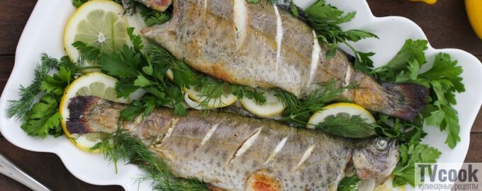 Форель, запеченная в духовке