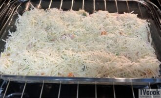 Запеканка из поленты с грудинкой и овощами. 