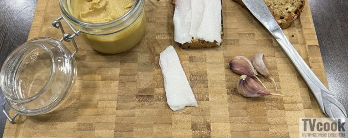 Домашняя горчица из горчичного порошка.