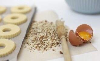 Песочные кольца с орехами