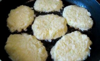 Капустные котлеты: Рецепт с пошаговым описанием