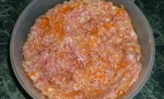 Кабачки, фаршированные мясом в аэрогриле
