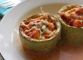 Кабачки, фаршированные мясом в аэрогриле