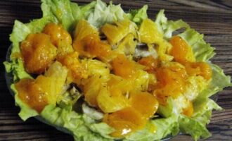 Салат с мандаринами и креветками: оригинальный рецепт
