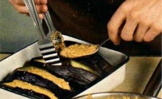 Сациви из баклажанов с ореховым соусом