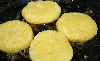 Как приготовить рассыпчатые рисовые биточки