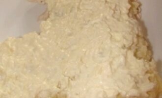 Новогодний салат «Сапожок» с курицей и грибами