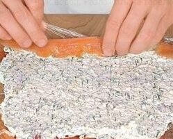Закуска из лосося и сыра