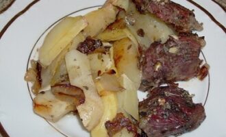 Баранина с картошкой в духовке