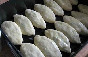 Печёные пирожки с картофелем: пошаговый рецепт