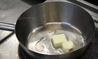 Сливочно-ананасовый соус для блюд из птицы