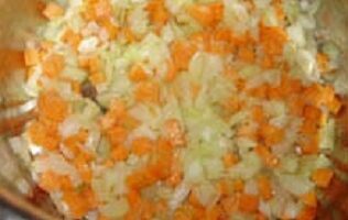 Картофельный соус с зеленью к блюдам из курицы