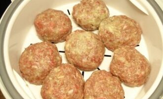 Котлеты мясные на пару