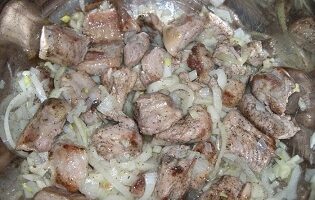 Тушёная квашеная капуста с мясом