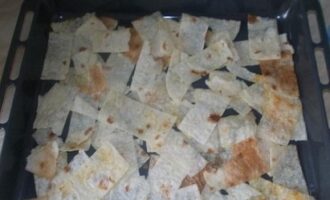 Быстрые чипсы из тонкого лаваша