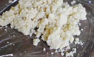 Хрустящие сырные крекеры