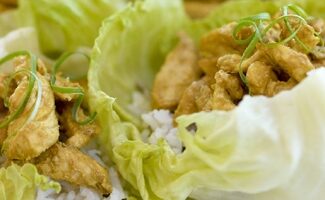 Куриный салат из риса с карри: рецепт с ароматом Индии
