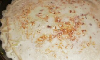 Слоеный блинный пирог с капустой