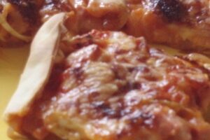 Рецепт пиццы без дрожжей с молоком и сливочным маслом