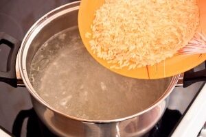 Сырный суп с курицей и овощами