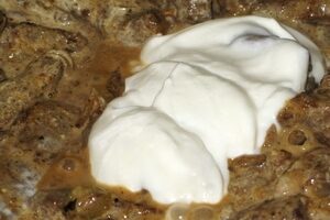 Как приготовить печень по-строгановски — пошаговый рецепт с фото