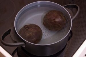 Салат Винегрет Классический с зеленым горошком и огурцом