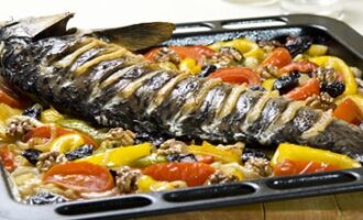 Рецепт Пьяного Сазана с Винным Соусом