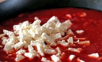 Фарфалле с Томатно-Сырным Соусом