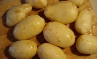 Сосиски в картофеле