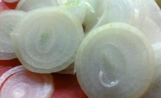 Салат «Мужские грёзы»: рецепт с говядиной, сыром и яйцами