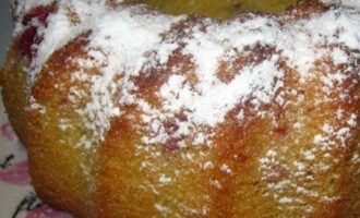 Как приготовить воздушный манник с ягодами