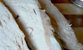 Салат «Ананас» с курицей: рецепт с пошаговым приготовлением