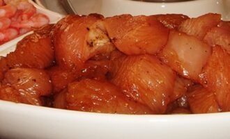 Пикантное фондю «Ассорти» с мясом и рыбой