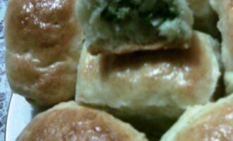 Пирожки в духовке с зеленым луком и яйцом