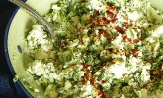 Открытые пирожки с яйцами