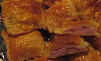 Слойки с ветчиной