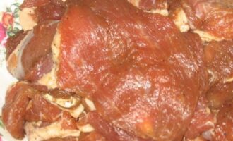 Говяжий рулет с черносливом