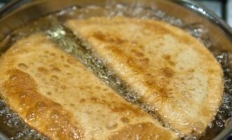 Чебуреки с картошкой