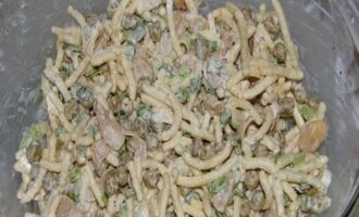 Салат с маринованными шампиньонами