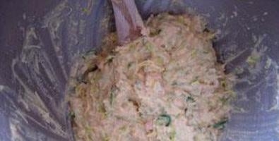 Пирог с тунцом и луком-порей