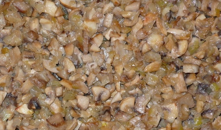 Налим, тушеный с грибами и огурцами
