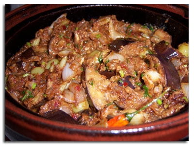 Баклажаны, жаренные с луком