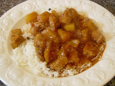 Свинина с ананасами и карри