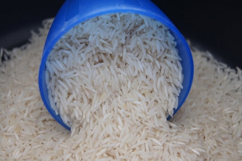 Рис с изюмом и орехами