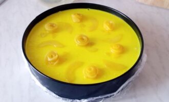 Творожный торт с персиками